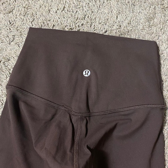 Lululemon aligns espresso brown - Picture 4 of 4